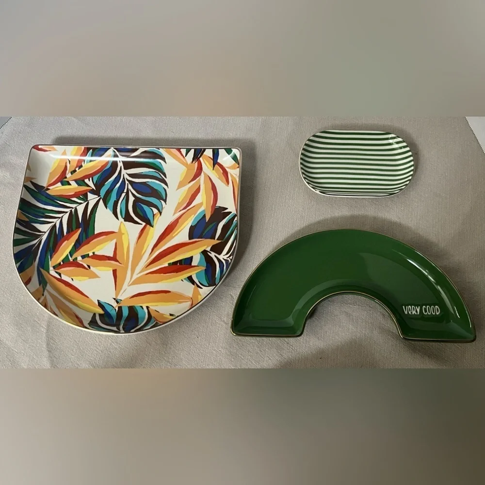 NWT 3 piece nesting tray set Tabitha Brown for target “very good” text